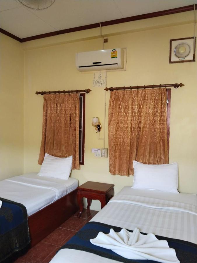 Thipphaphone Guesthouse Muang Pakbèng Extérieur photo